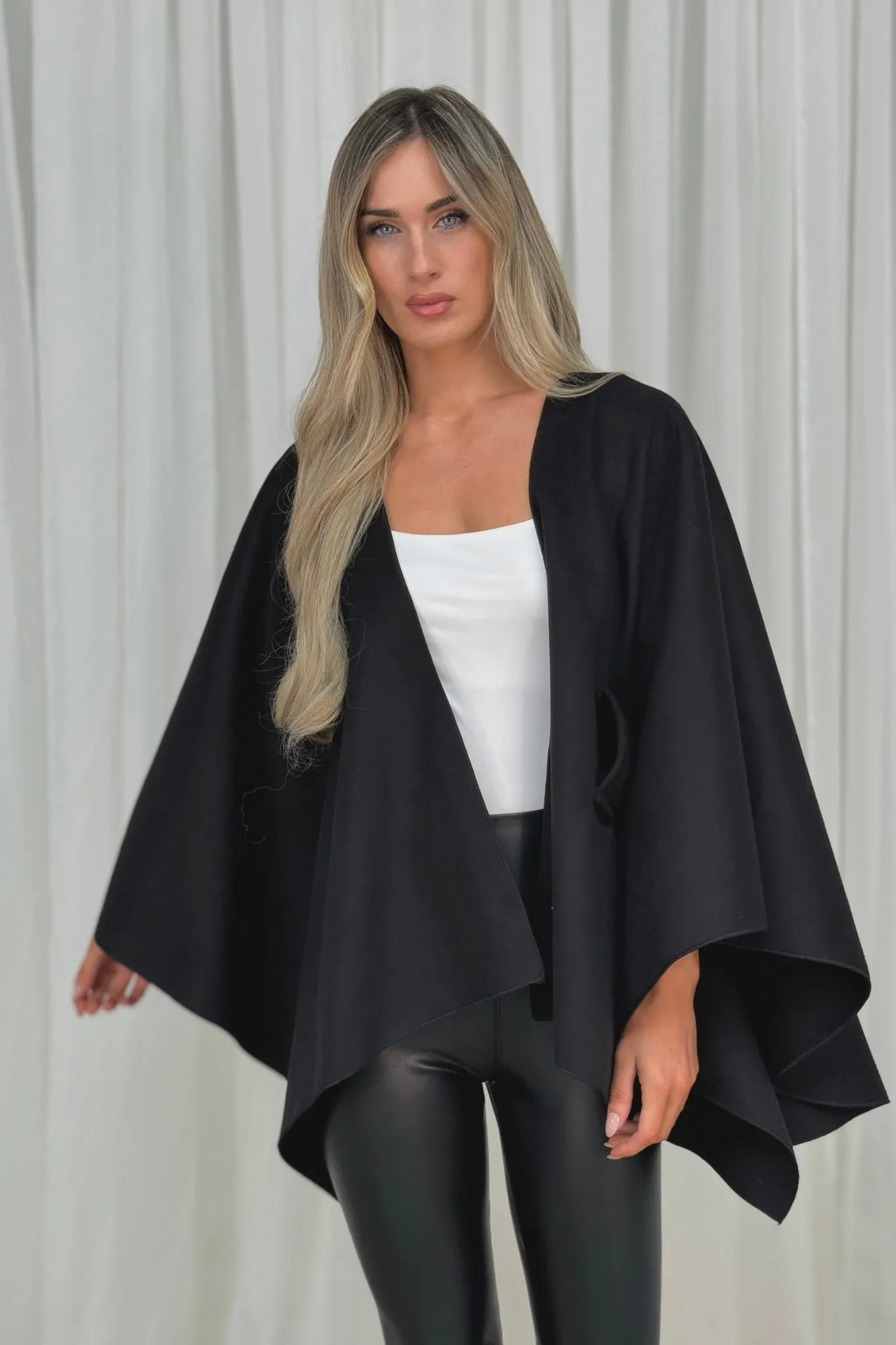 Jayme Bow Style Cape In Black