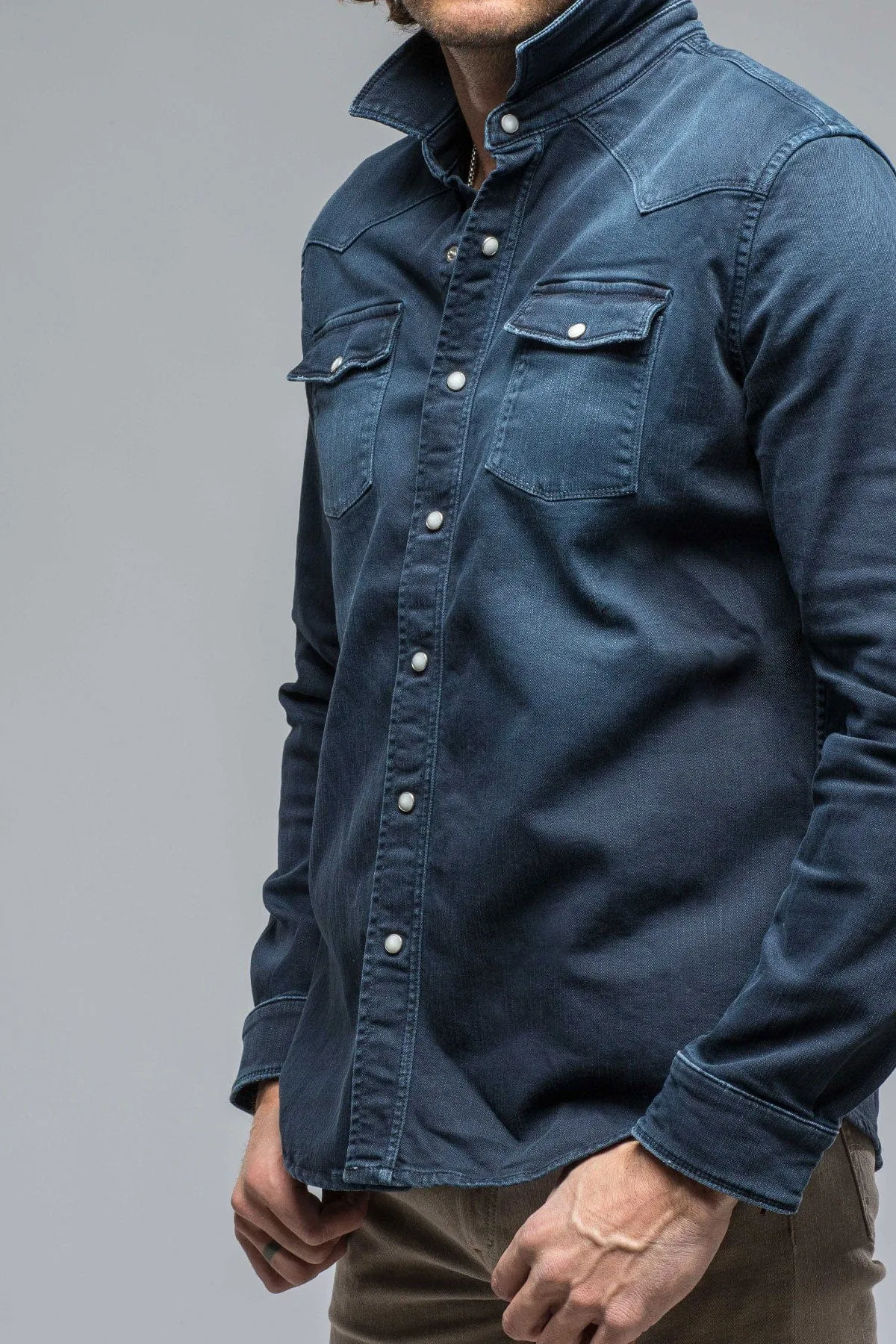 Ranger Colored Denim Snap Shirt In Blue Navy